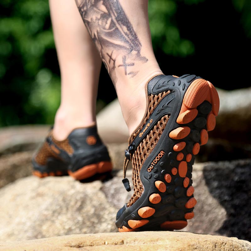 trekking mountain mens sports  - Kids Outdoor Playhouse B&Q 评论和价格