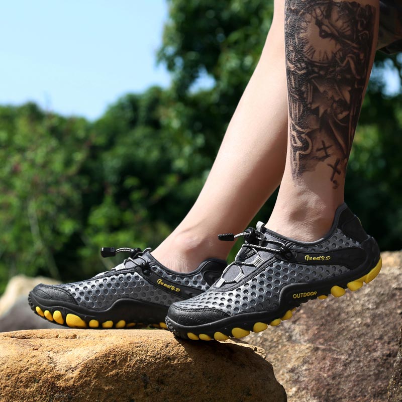 trekking mountain mens sports  - Kids Outdoor Playhouse B&Q 评论和价格