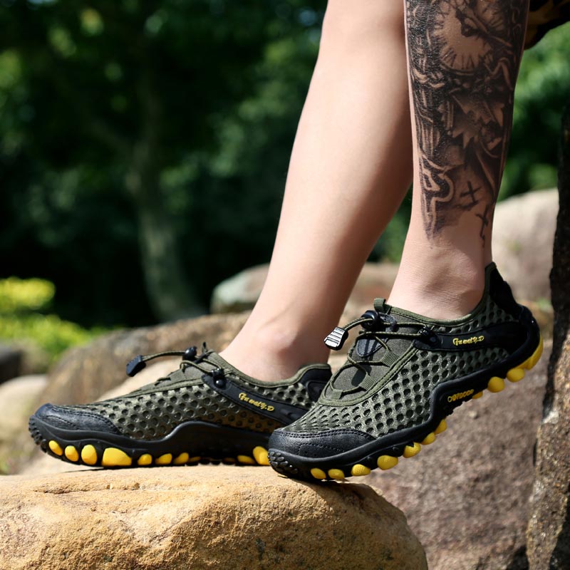 trekking mountain mens sports  - Kids Outdoor Playhouse B&Q 评论和价格